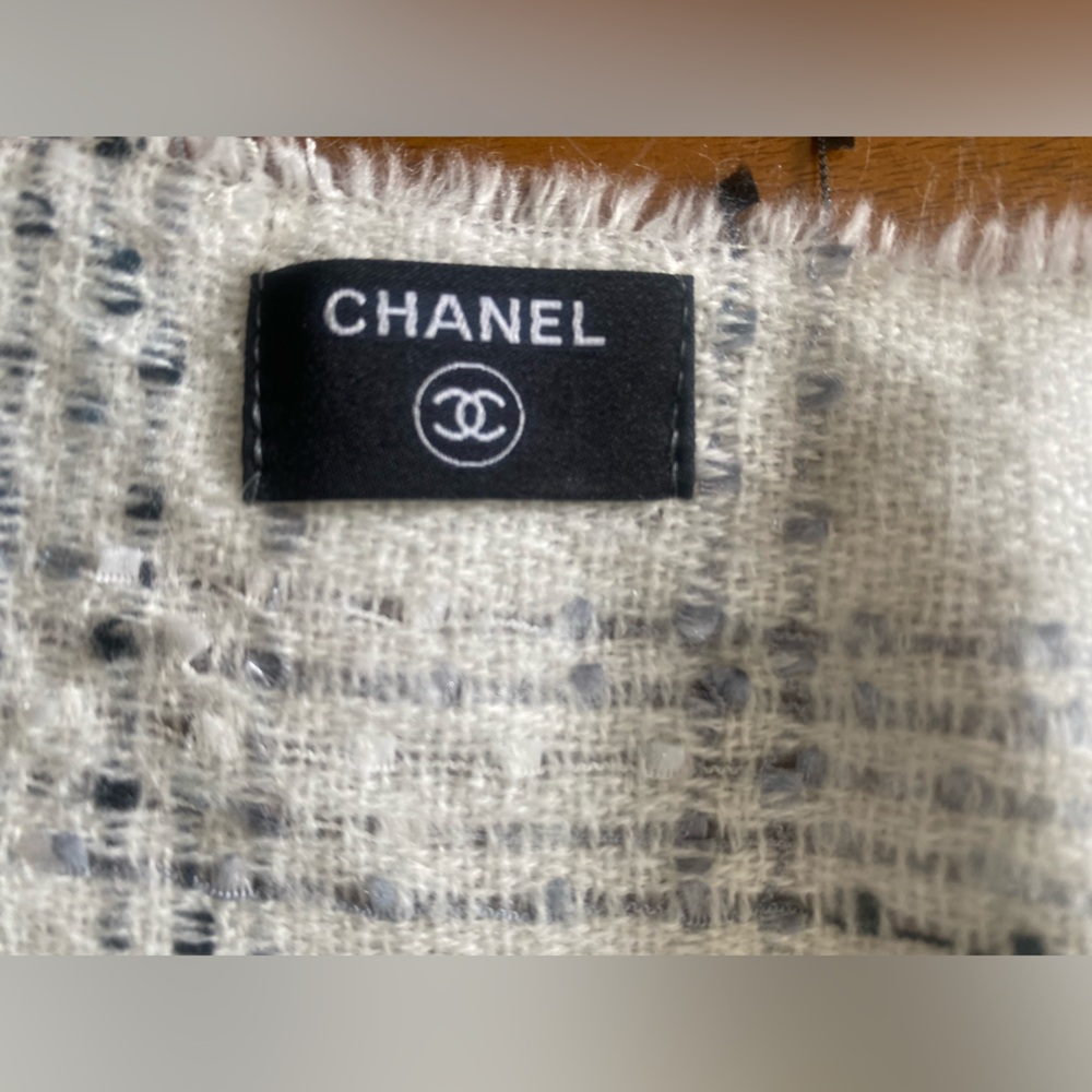 CHANEL Scarf Shawl White Blue Gray Black - Picture 2 of 12